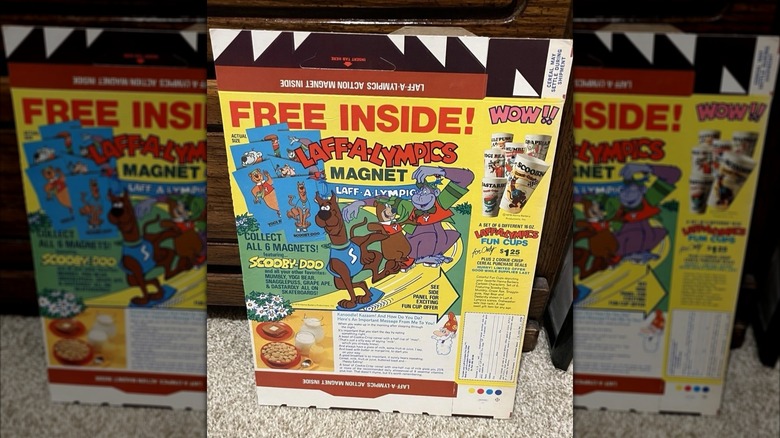 Back of Cookie Crisp cereal box with ad for Hanna Barbera cartoon character magnets