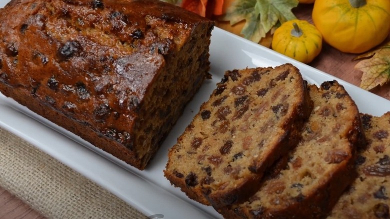 Sliced loaf of Irish barmbrack fruit bread