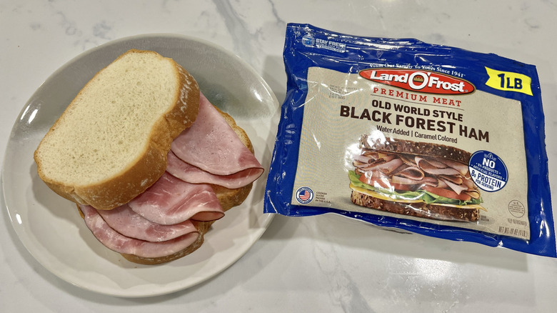 Land O'Frost Old World Style Black Forest Ham on bread.