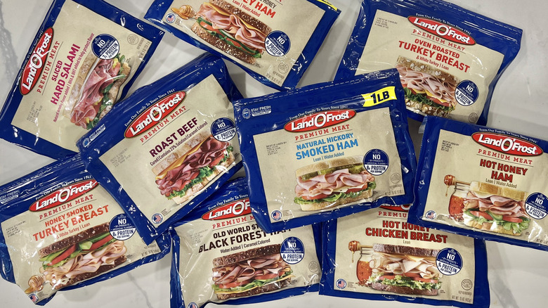 9 different Land O'Frost deli meats in packages.