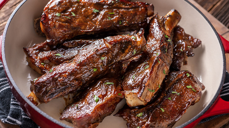 Porks ribs in red Dutch oven