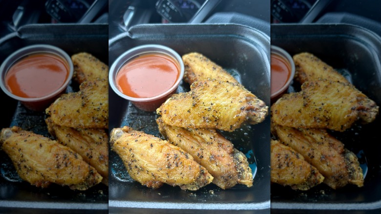 Zaxby's lemon pepper wings in black to-go box