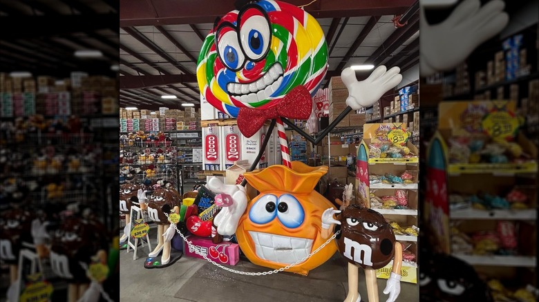 Anthropomorphic lollipop and M&M display in B.A. Sweetie