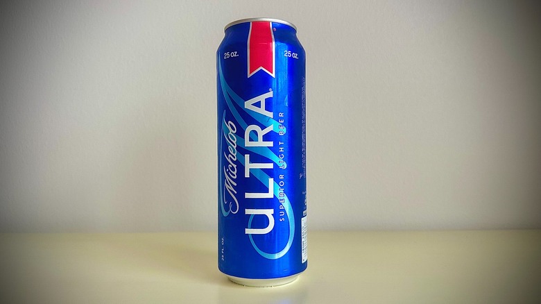 The front of a can of Michelob Ultra