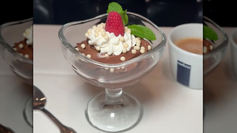 Morton's The Steakhouse espresso pot de creme dessert.