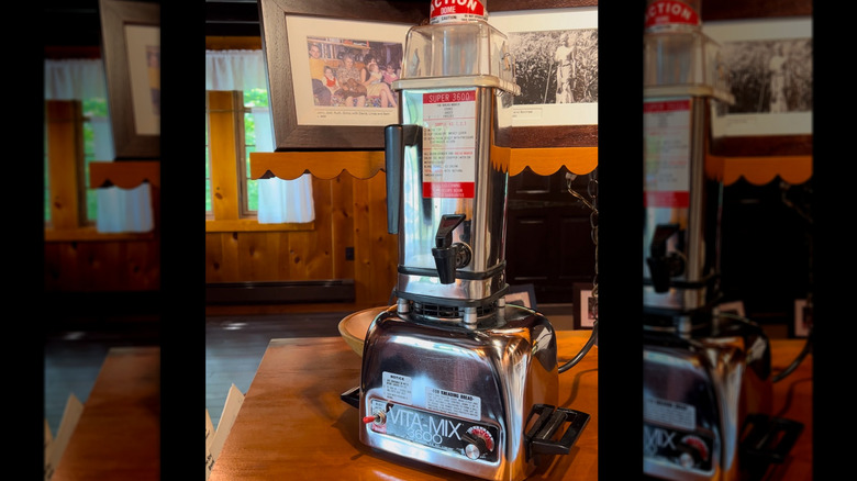 a vintage Vita-Mix 3600, in like-new condition, in a private home