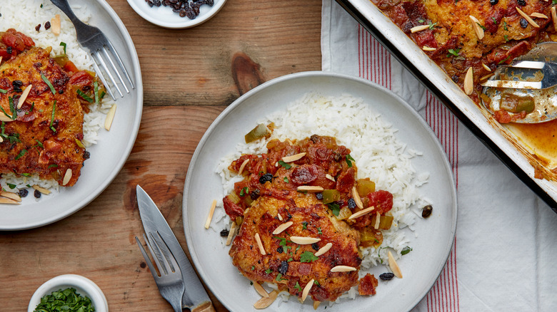 Country Captain chicken plated on a wooden table