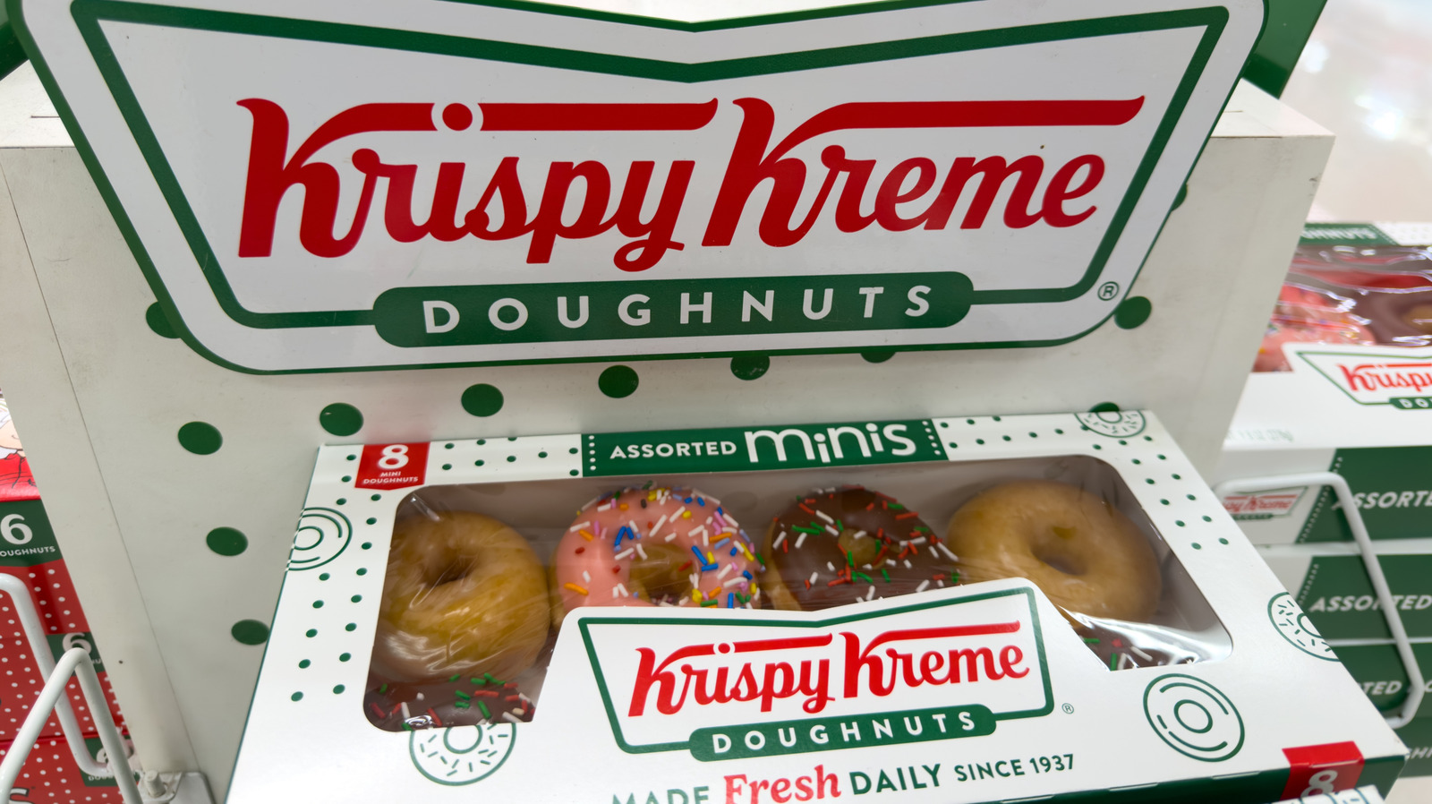 A Former Employee Explains What Happens To Leftover Krispy Kreme Donuts