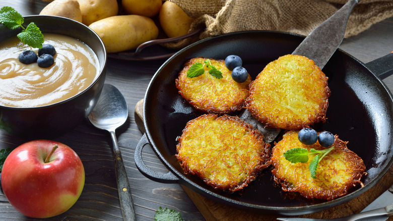 Potato pancakes with applesauce