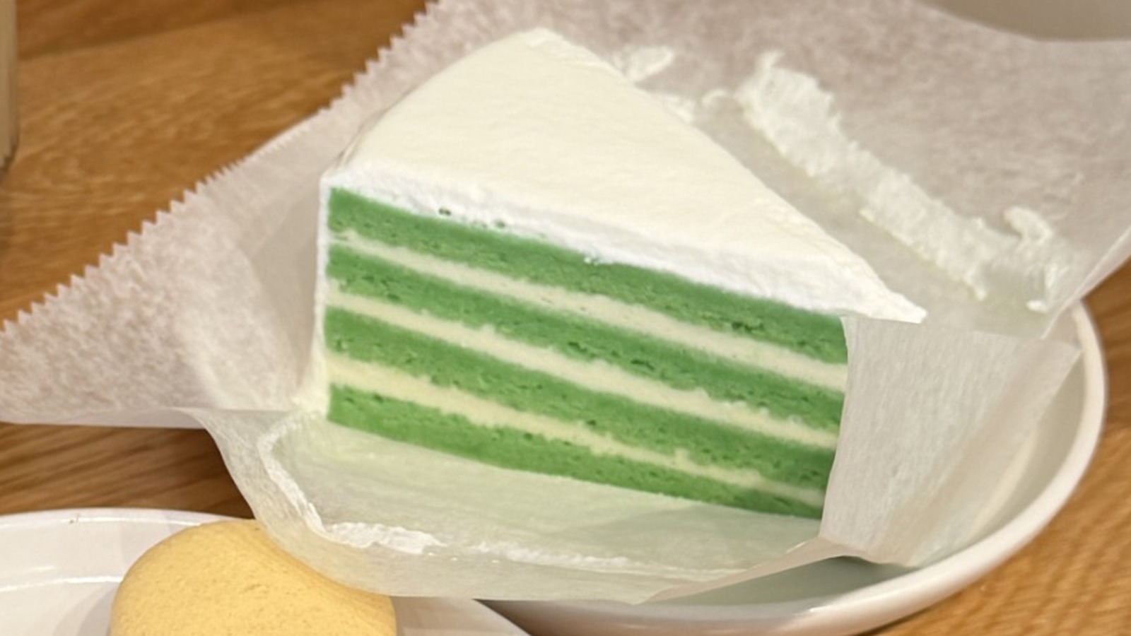 A Pandan Cake In NYC's Chinatown That Takes 3 Days To Make Got This Pro Baker Raving - Tasting Table