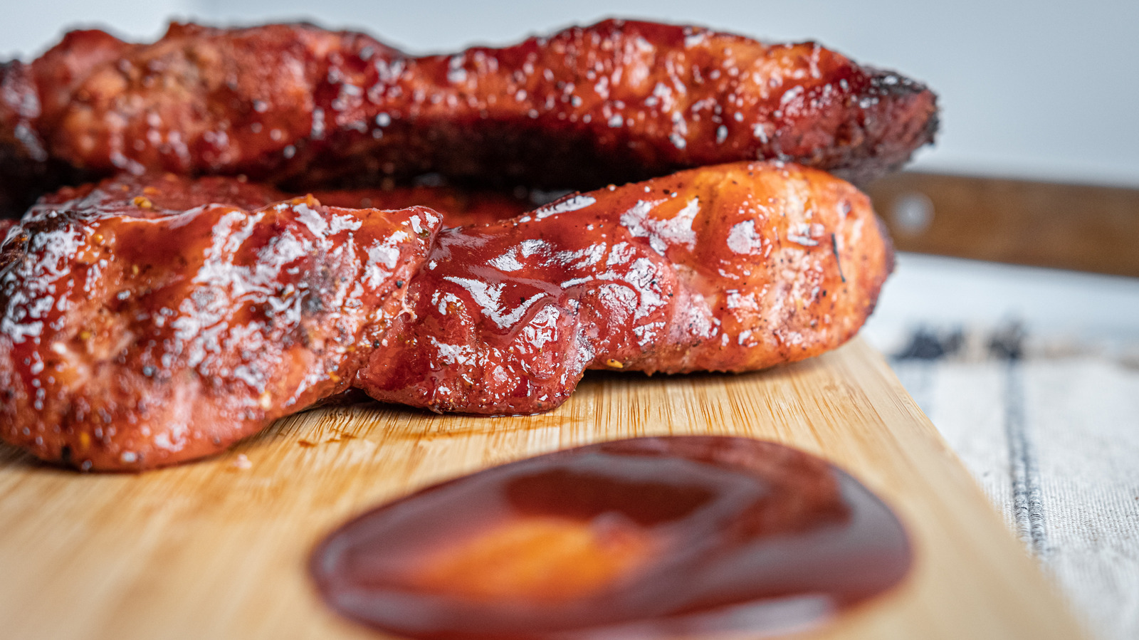 A Simple Sweet Sauce Is Enough For Country Style Pork Ribs