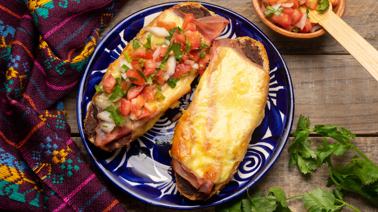 Molletes on a plate