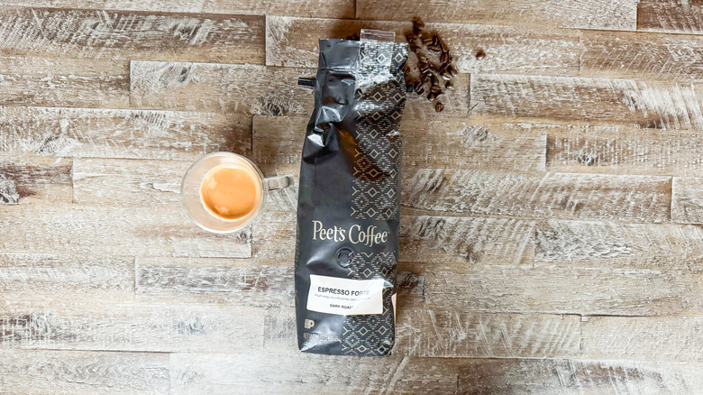 Peet's espresso forte on wooden surface