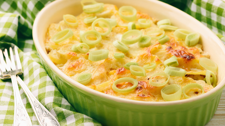 creamy baked dip with leeks