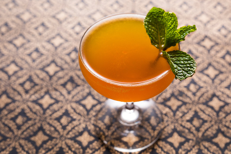 Aged Rum and Honey Cocktail Recipe