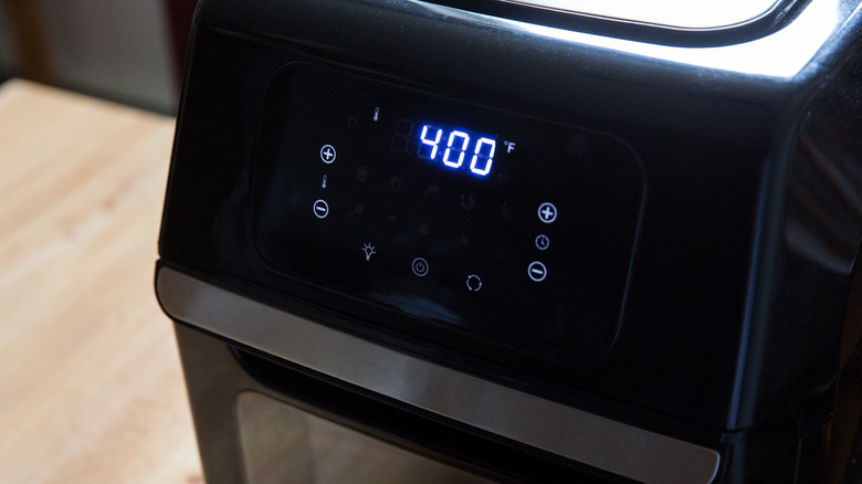 air fryer showing preheat symbol