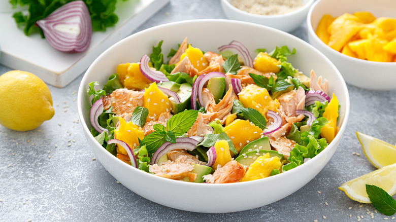 grilled salmon and mango salad