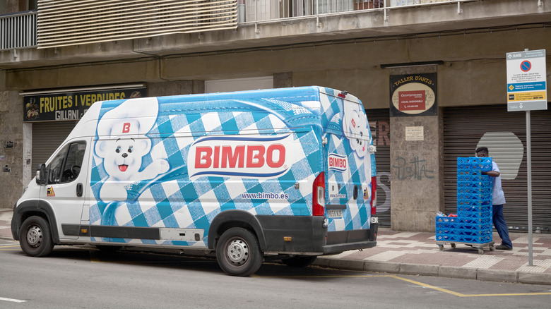 a Bimbo bakery truck