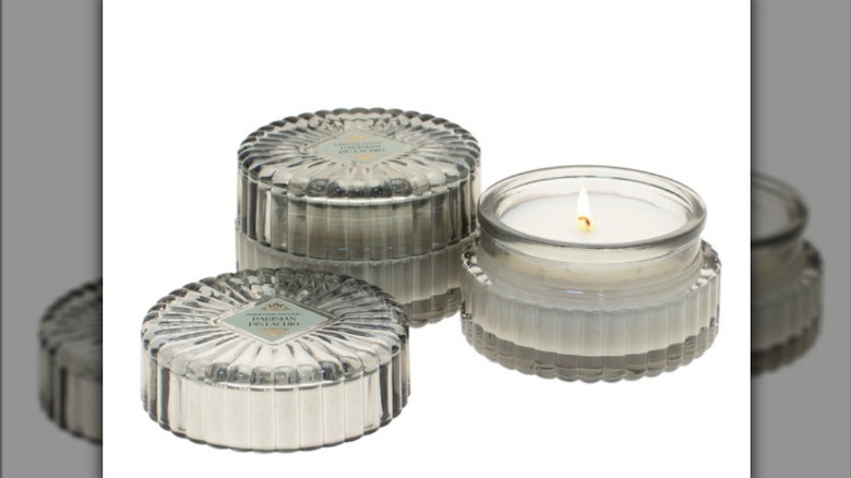 https://www.aldi.us/store/aldi/products/106697501-kirkton-house-ribbed-glass-candle-2pk-green-pistachio-1-each