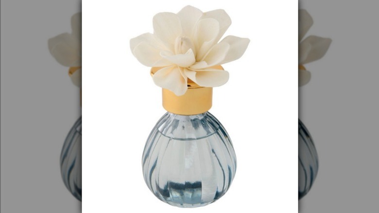 Aldi flower diffuser on white background