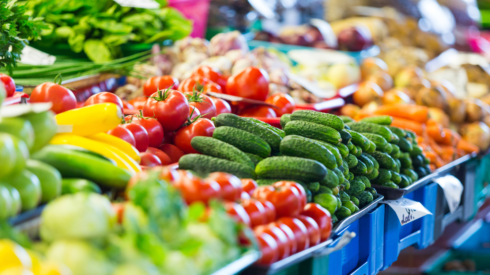 Why Shoppers Say Aldi's Low-Cost Competitor Has Better Produce