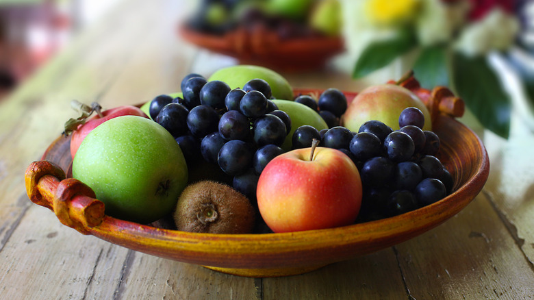 wood bowl with fruit