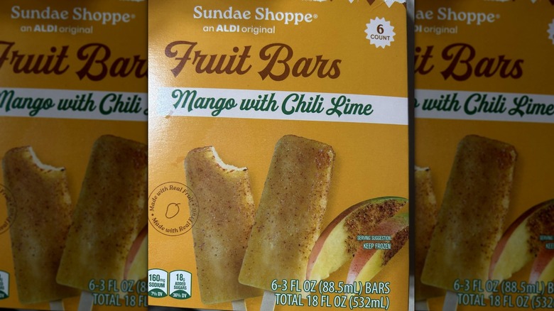 A box of Sundae Shoppe Mango with Chili Lime Fruit Bars from Aldi