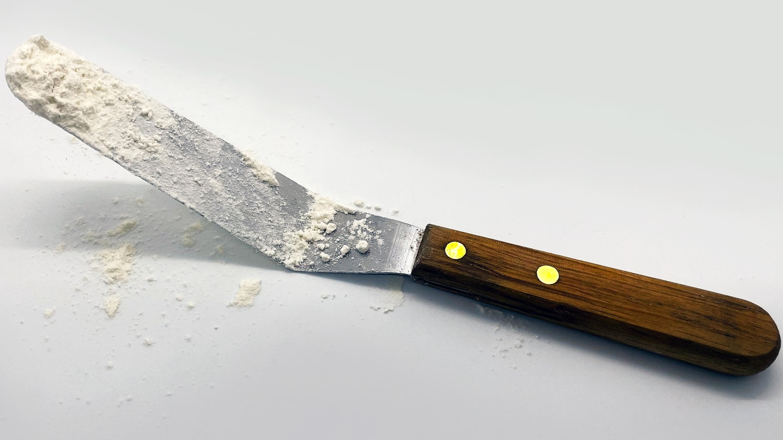 An Offset Spatula Is The One Baking Tool You Should Always Have On Hand