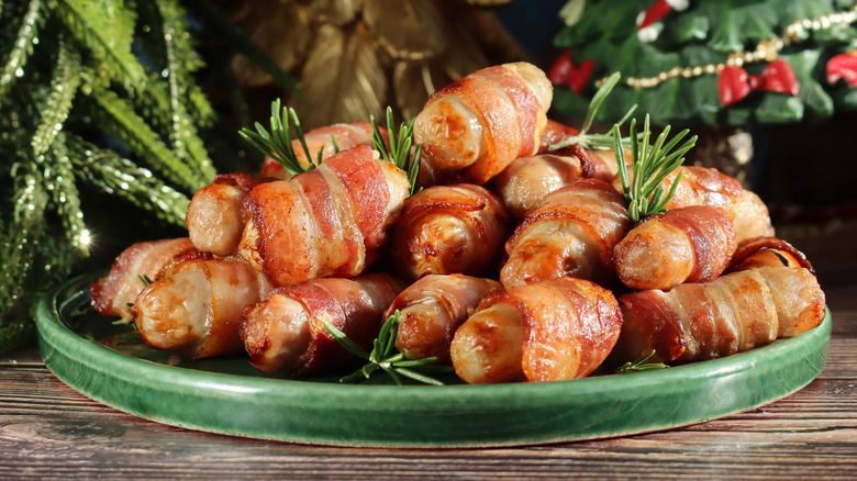 A plate of pigs in a blanket