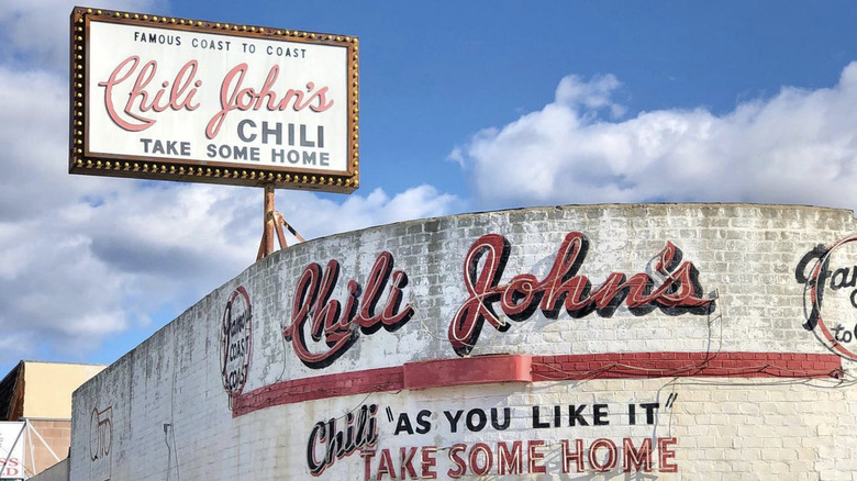 Exterior of Chili John's in Burbank, California