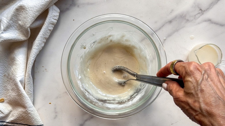 hand stirring icing