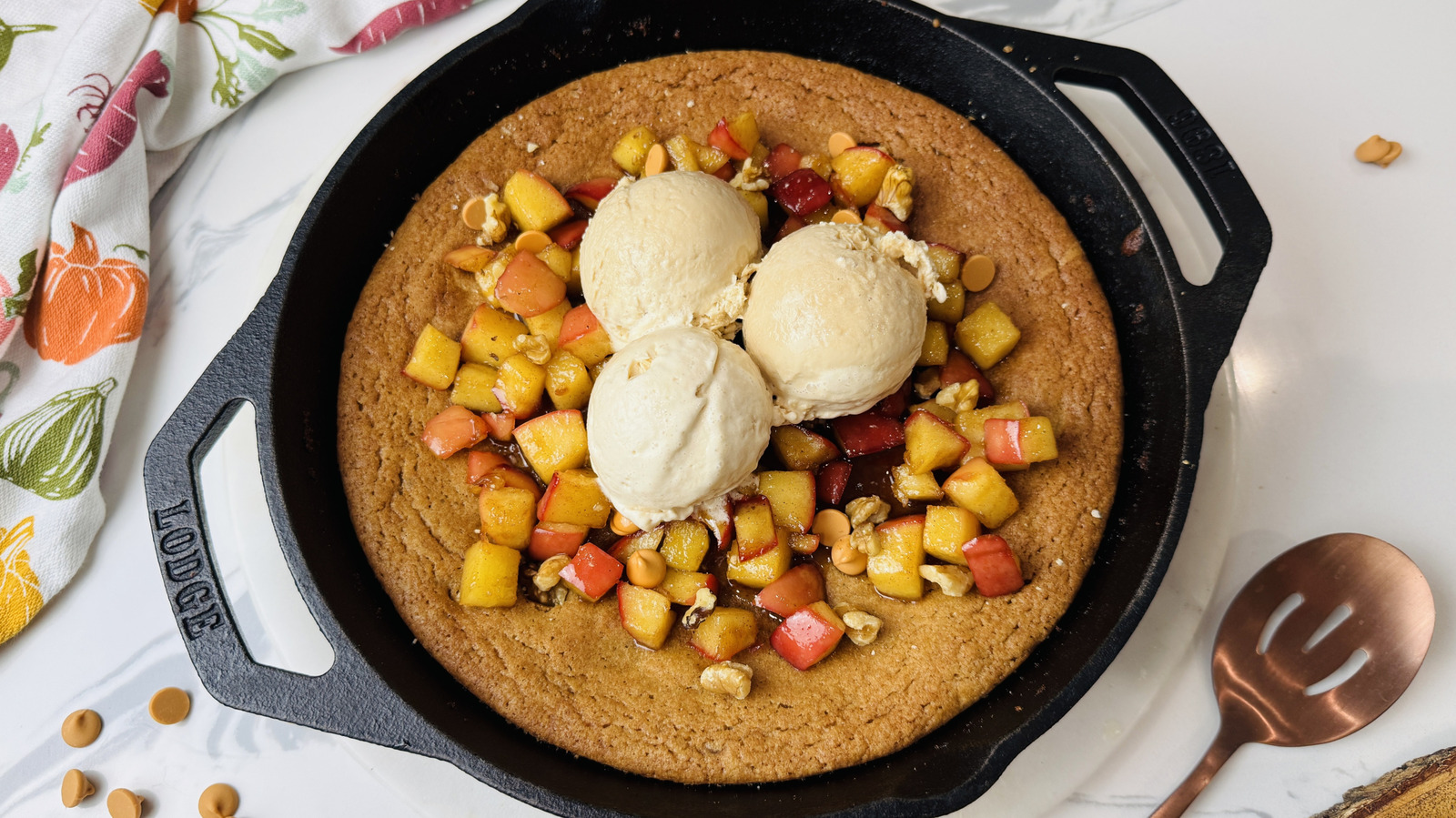 Apple Skillet Blondie Recipe