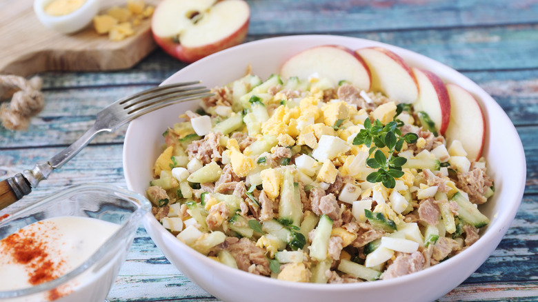 Egg salad with apple slices