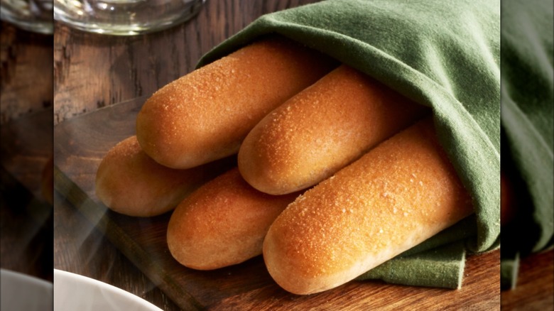 Olive Garden breadsticks