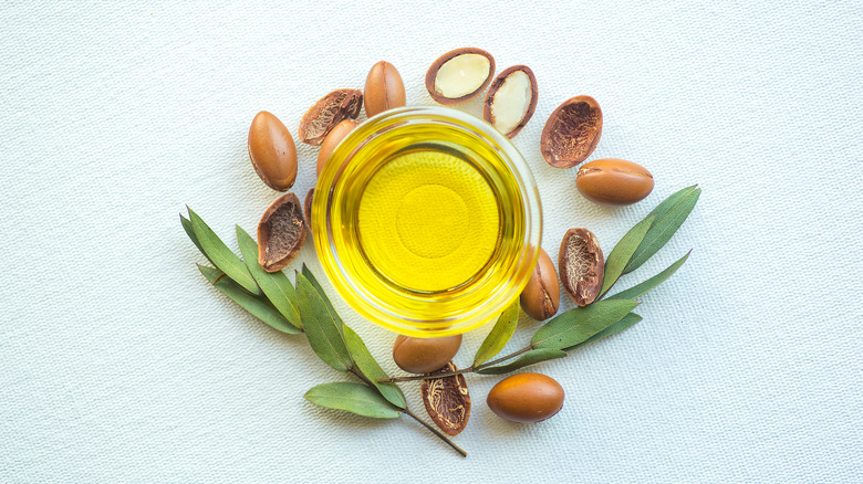 Argan oil and seeds