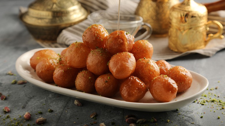 luqaimat balls with honey