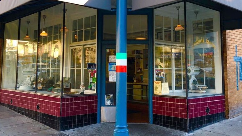 The exterior of Liguria Bakeruy