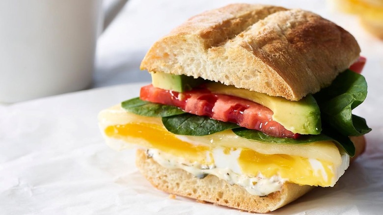 Au Bon Pain Good Egg sandwich