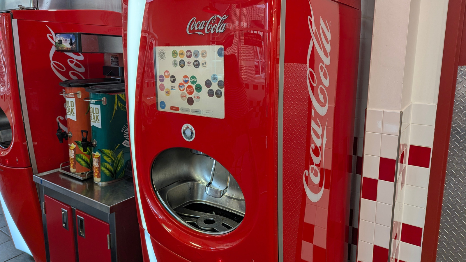Avoid Flavor Mix-Ups At Coca-Cola Freestyle Drink Fountains With This Quick Tip - Tasting Table
