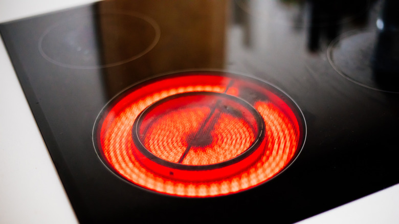 Electric glass stovetop