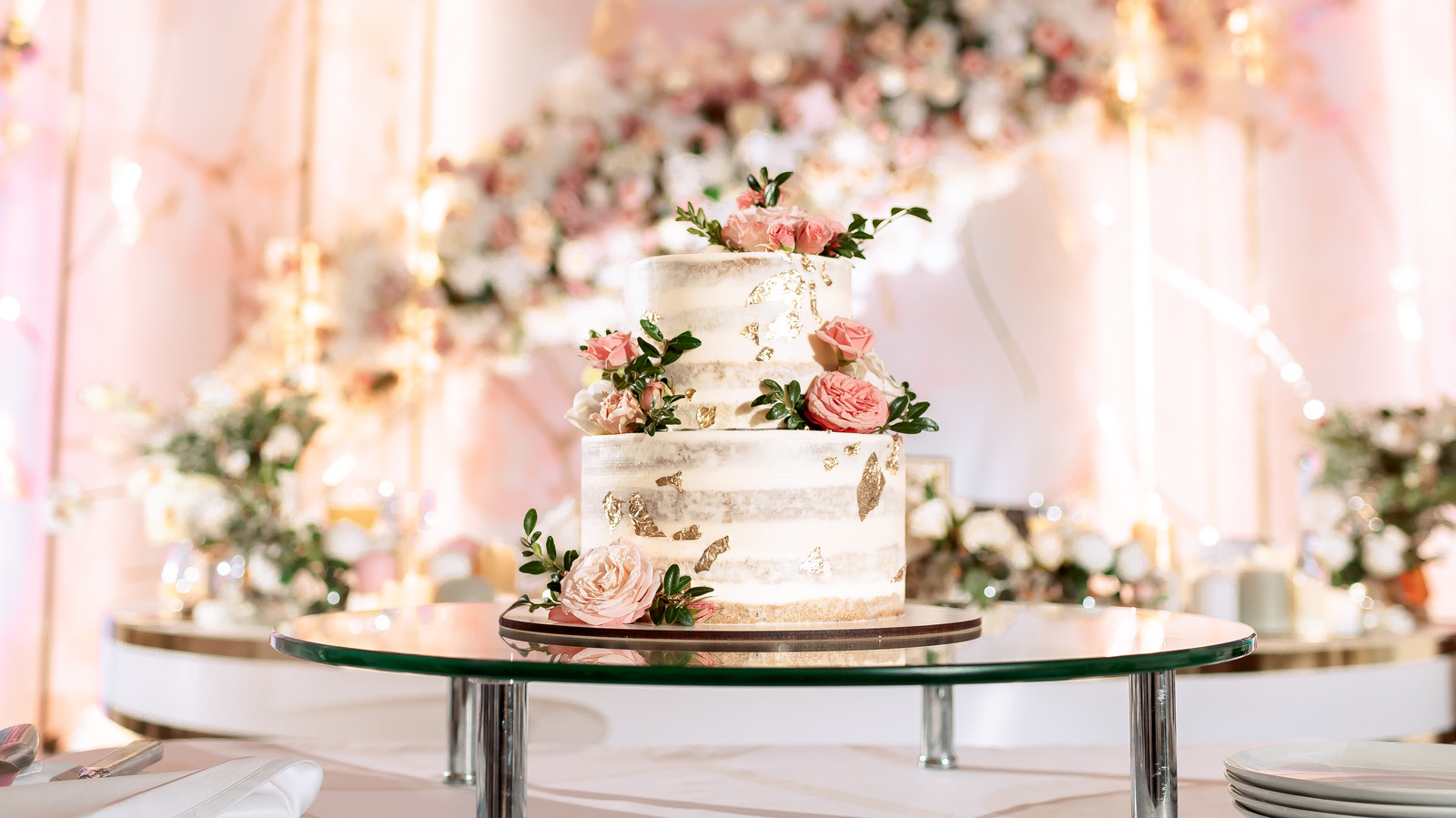 Where To Place Your Wedding Cake At The Reception