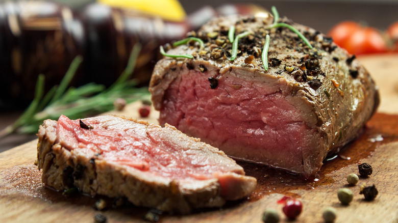 Avoid This Mistake When Grilling Whole Beef Tenderloin To Ensure Your ...
