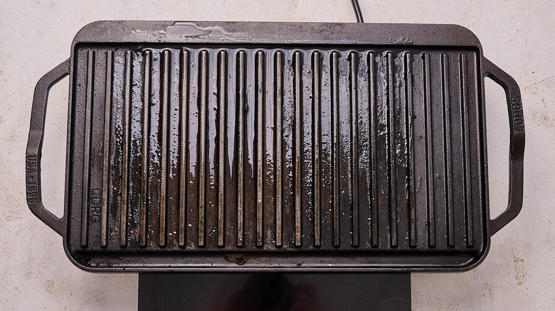 heating a grill pan with oil