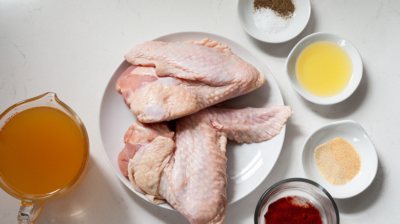 raw turkey wings and seasonings