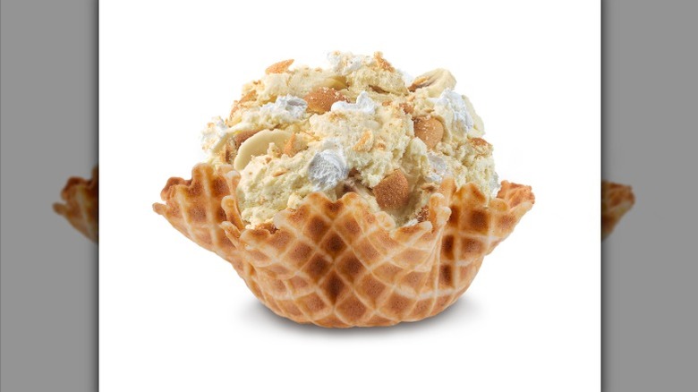 A beauty shot of Cold Stone Creamery Going Bananas for JELL-O Pudding ice cream in a waffle bowl