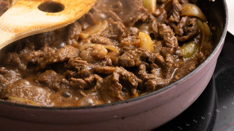 beef bulgogi cooking in pan