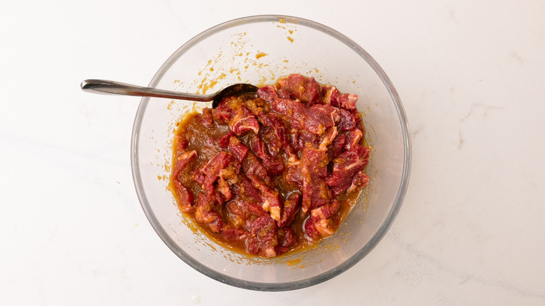 marinading beef bulgogi