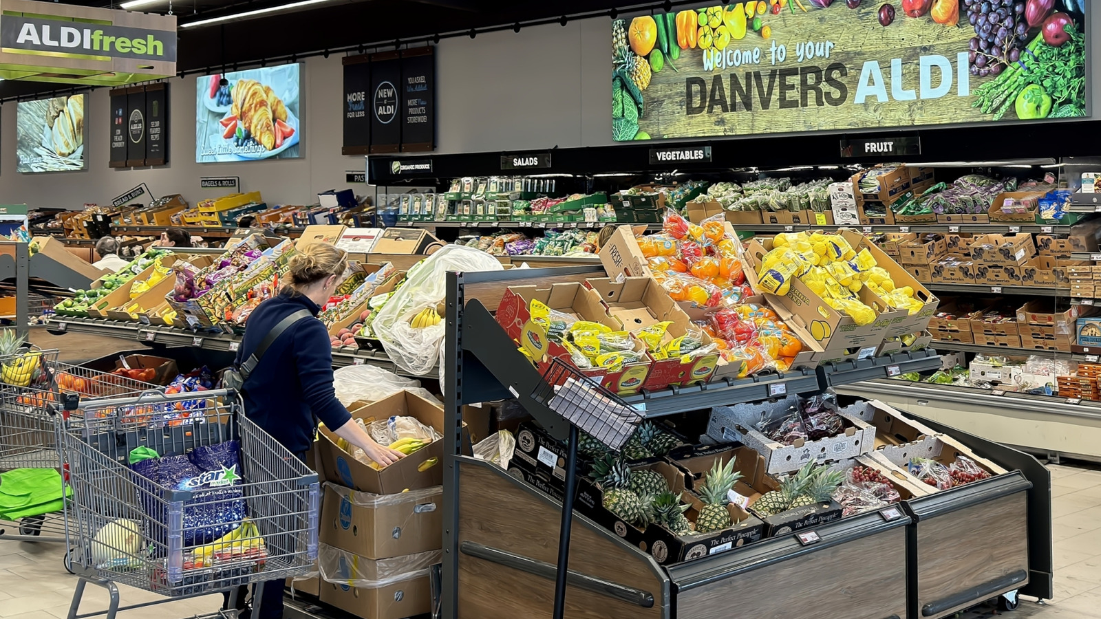 Aldi's 15 Best Brunch Finds Worth Picking Up On Your Next Visit