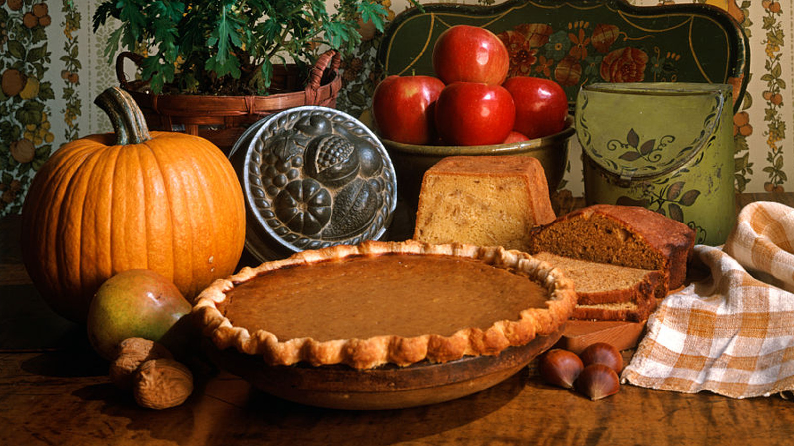 The Hands-Down Best Fall Aldi Product Of 2026 Is A Spiced Bakery Classic