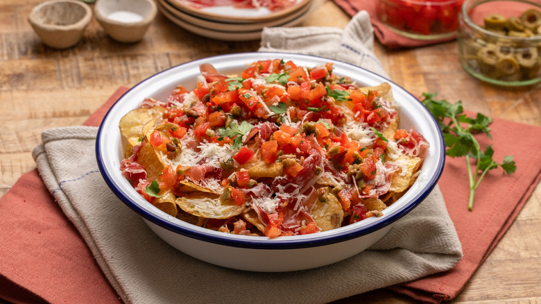 Basque nachos with 'pintxo pico'